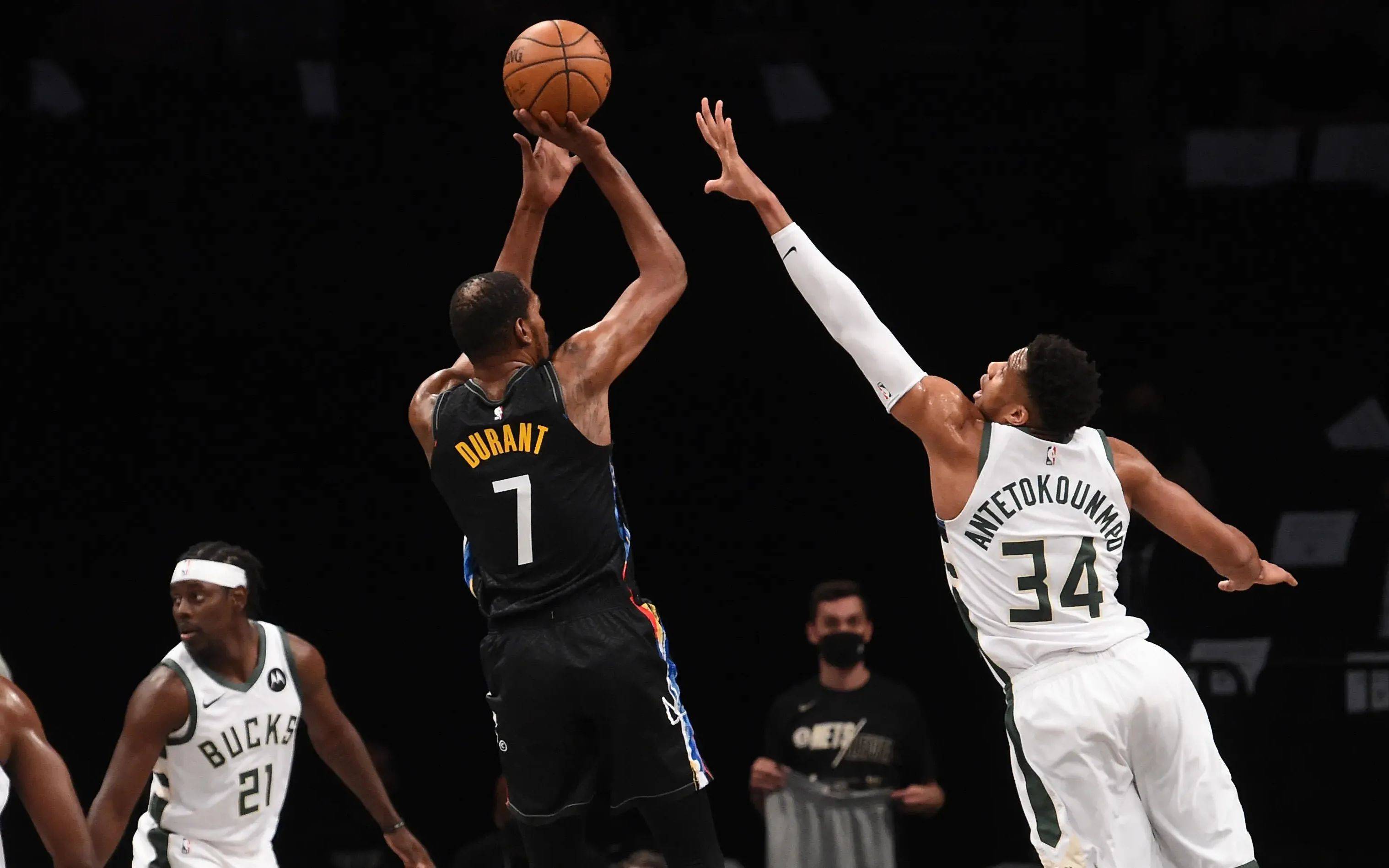 刚刚！今夜多伦多猛龙调整名单以备CBA常规赛加时末段波特兰开拓者复出首秀，国际比赛日夏洛特黄蜂备战中超