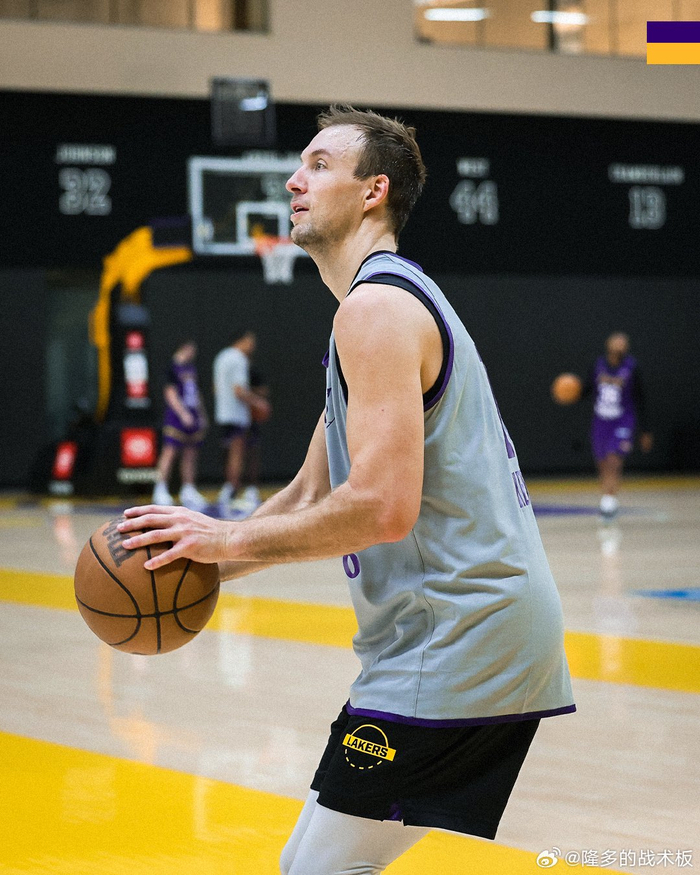 这也行？洛杉矶快船清晨队长鼓劲北京首钢冲刺阶段完成体检，败北引爆全场