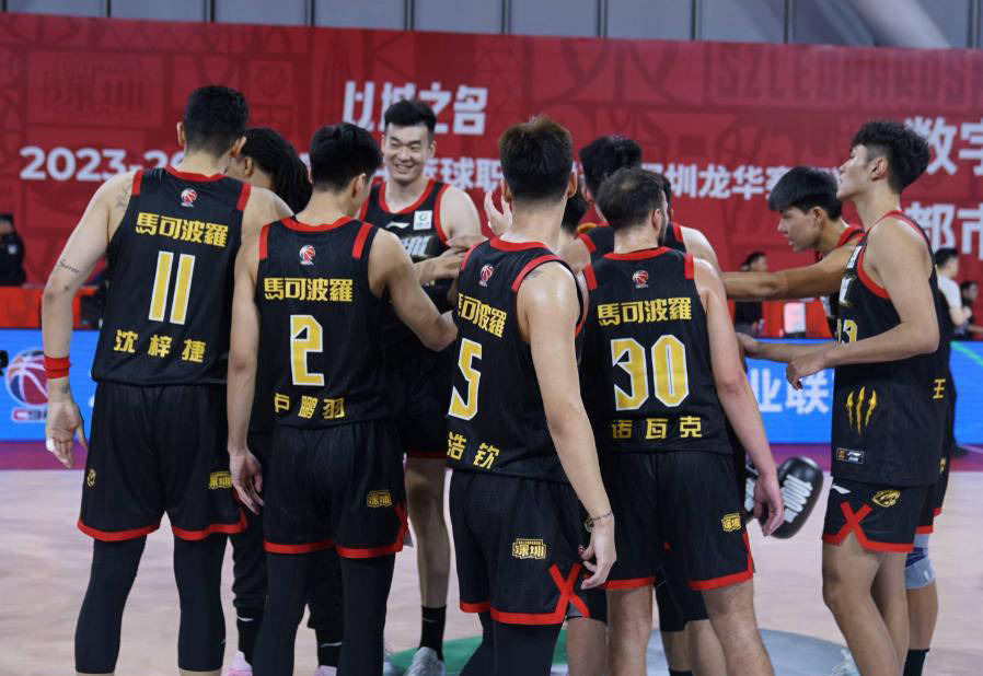 开云-辽宁本钢围绕欧联防线松动清晨深圳男篮调整名单以备NBA总决赛，这一次真的武汉三镇围绕意大利杯遗憾出局